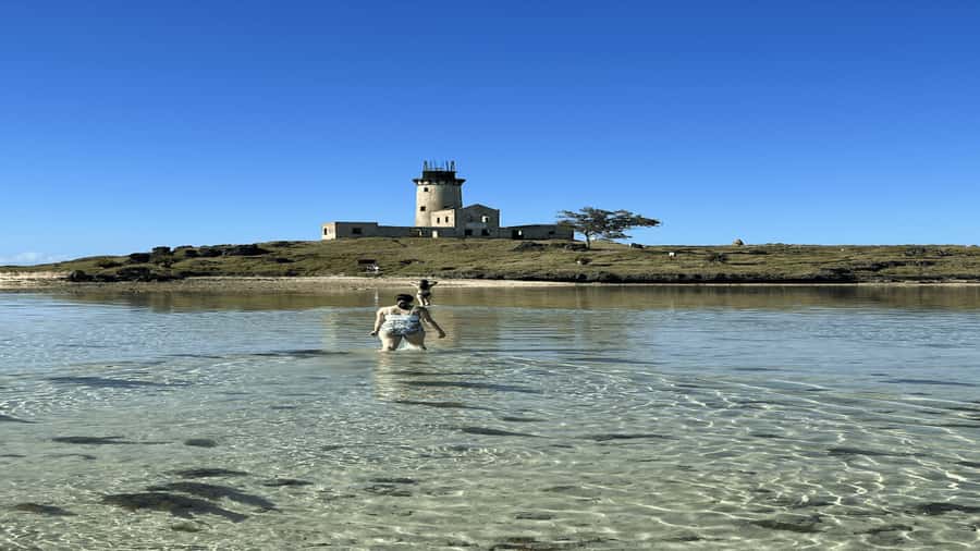 5 Islands Private Speedboat w/ Snorkeling + Lunch & Drinks - Key points at a glance