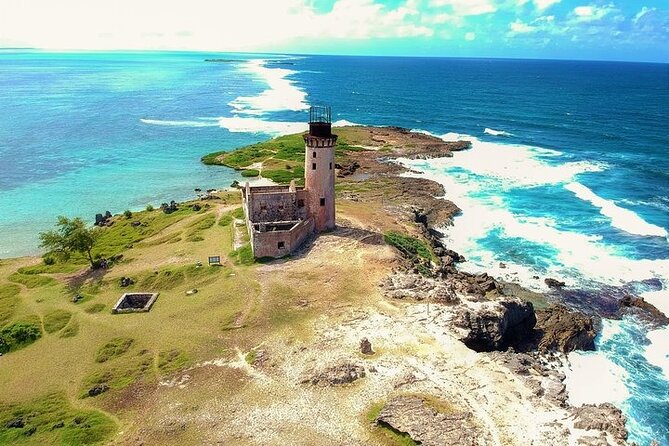5 Islands Private Speedboat with Snorkeling Lunch and Drinks - Île de la Passe and the story of Grand Port