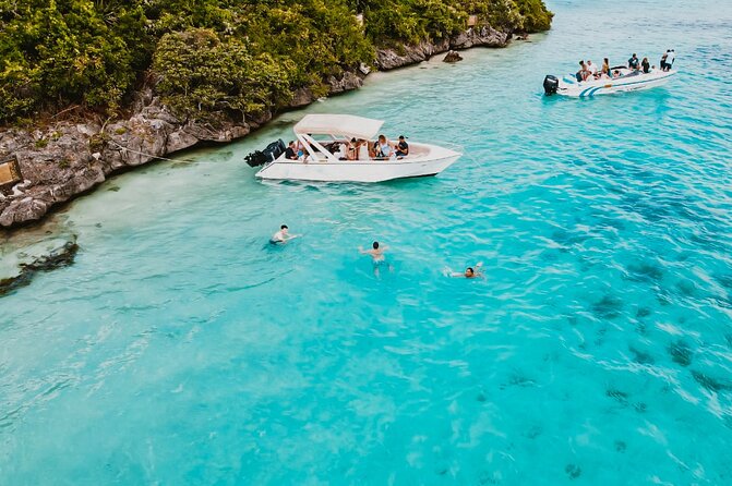 5 Islands Speedboat Cruise incl. Snorkeling in Blue Bay + Lunch at Ile aux Cerfs - Blue Bay Marine Park: the main water activity