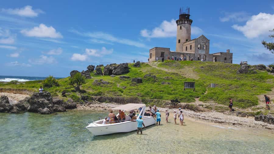 5 Islands Speedboat Cruise, Snorkeling + Lunch & Open Bar - Who should book this cruise