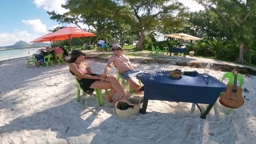 5 Islands Speedboat w/Snorkeling Sea Turtle + Lunch & Drinks - A Full Day on Mauritius’s East Coast