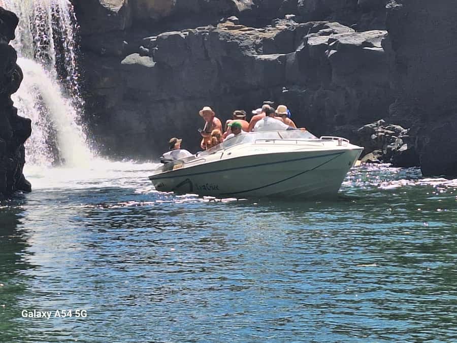Blue bay: boat trip for ile au cerf (5 islands, barbecue) - Ile aux Aigrettes brings a swim and a photo break