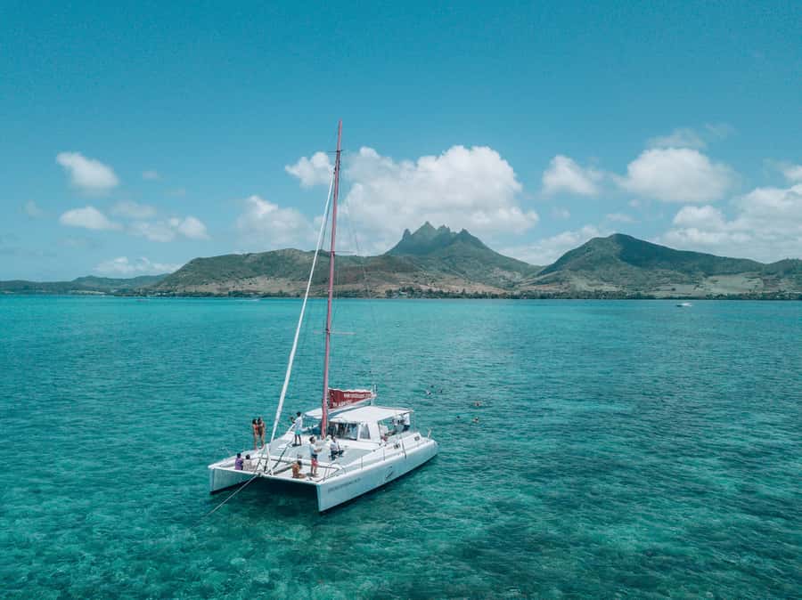 Catamaran cruise to Ile aux Cerfs from Pointe Jerome - BBQ Lunch With the Bar Still Open