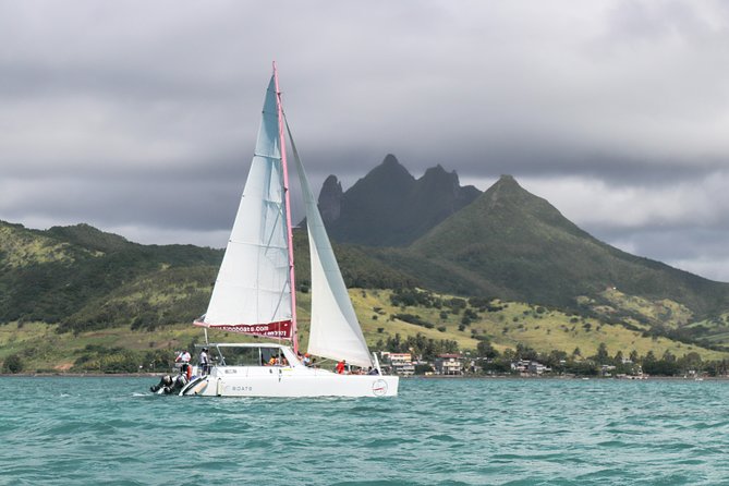 Catamaran cruise to Ile aux cerfs with bbq lunch - Meeting at Trou d’Eau Douce