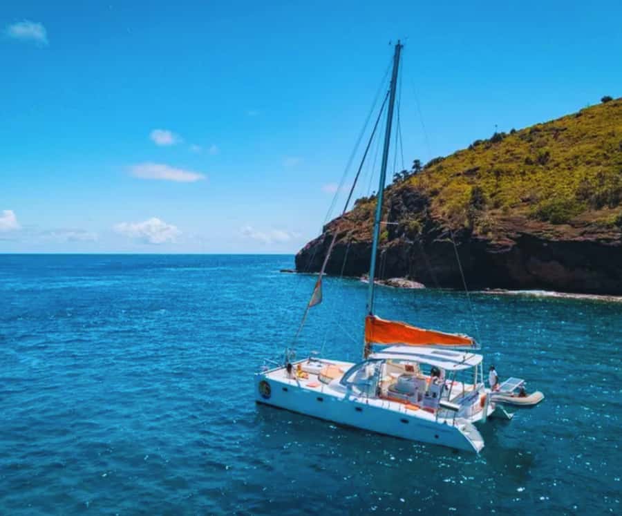 Catamaran Mauritius Cruise in the North Coasts - A BBQ lunch with the sea around you
