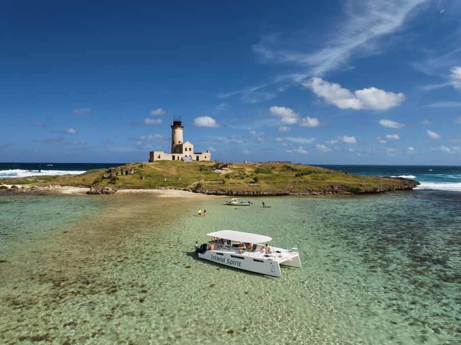 Catamaran Mauritius: South East 5 Islands Catamaran Cruises - Why this southeast Mauritius cruise works so well