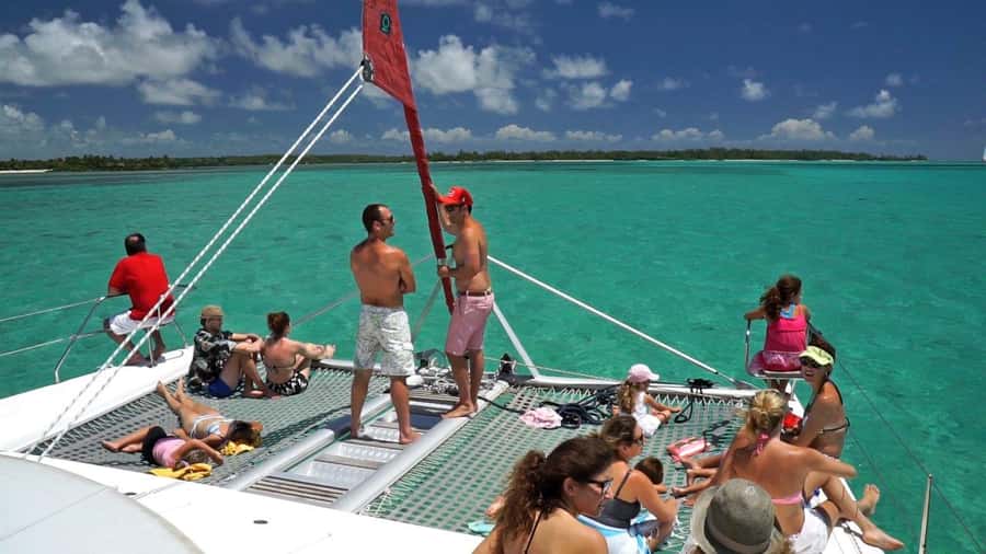 Catamaran Trip to Ile au Cerfs with Lunch and GRSE waterfall - Setting out from Trou D’Eau Douce