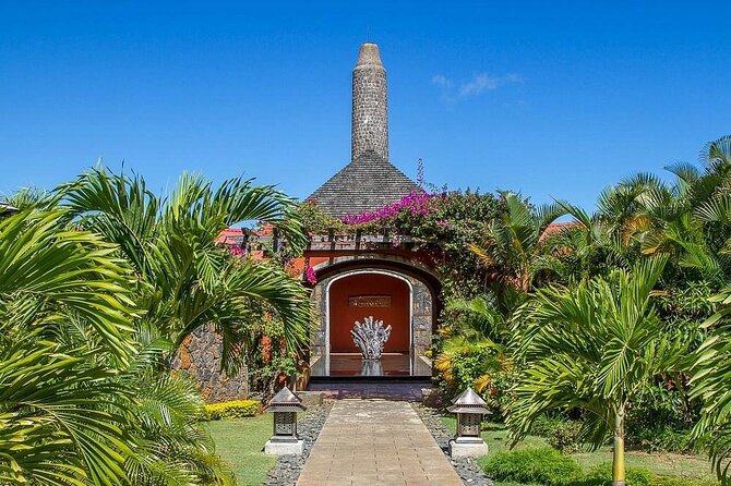 Chamarel 7 Colours and Waterfalls - Exclusive South West Tour - Rhumerie Chamarel and the taste of sugar cane