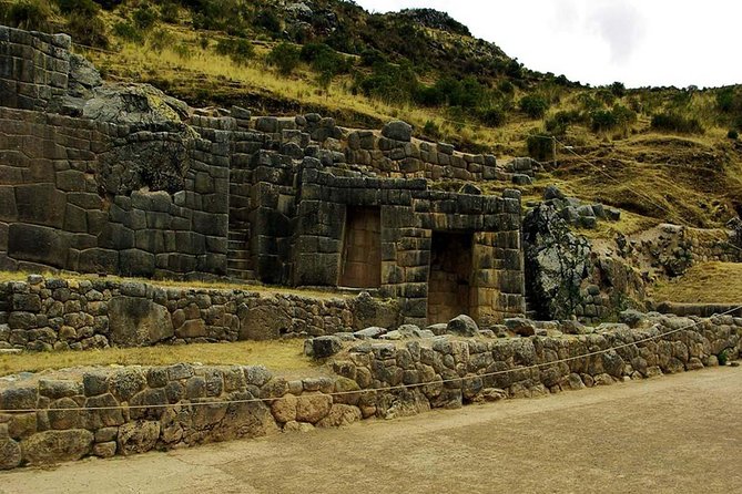 Cusco City Tour (Half Day) - Puka Pukara offers a brief military viewpoint