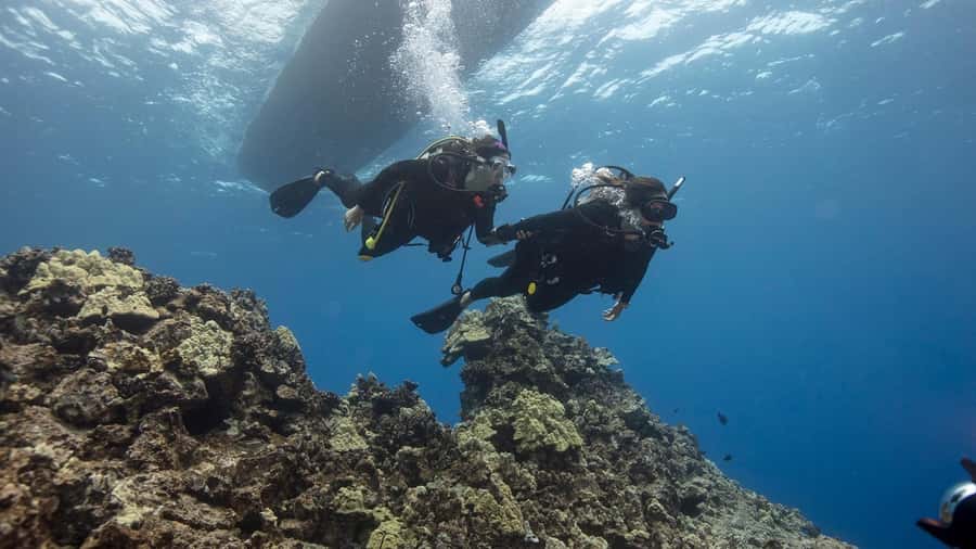 DISCOVER SCUBA DIVING IN LEMORNE with EasydiveMauritius - Starting at LUX Le Morne
