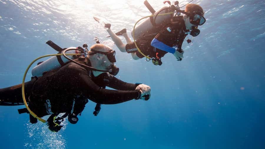 DISCOVER SCUBA DIVING IN LEMORNE with EasydiveMauritius - Moving from the pool to the open sea