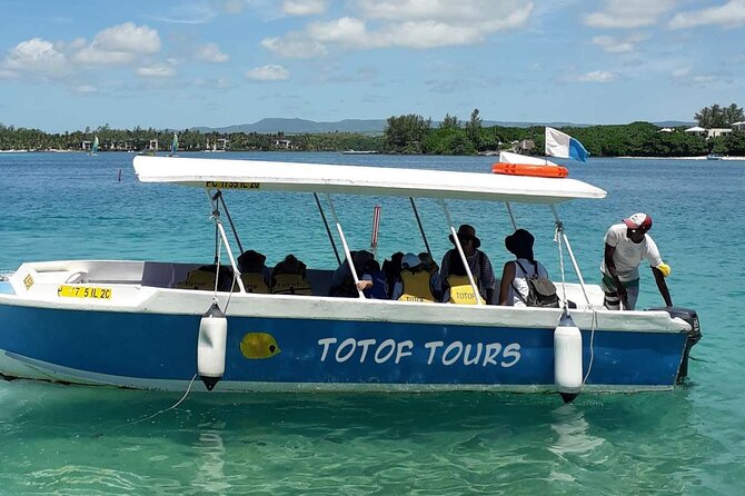 Discover the East of Mauritius: Full-day All-inclusive tour (Visit to 3 parks) - Frederick Hendrick Museum at Old Grand Port