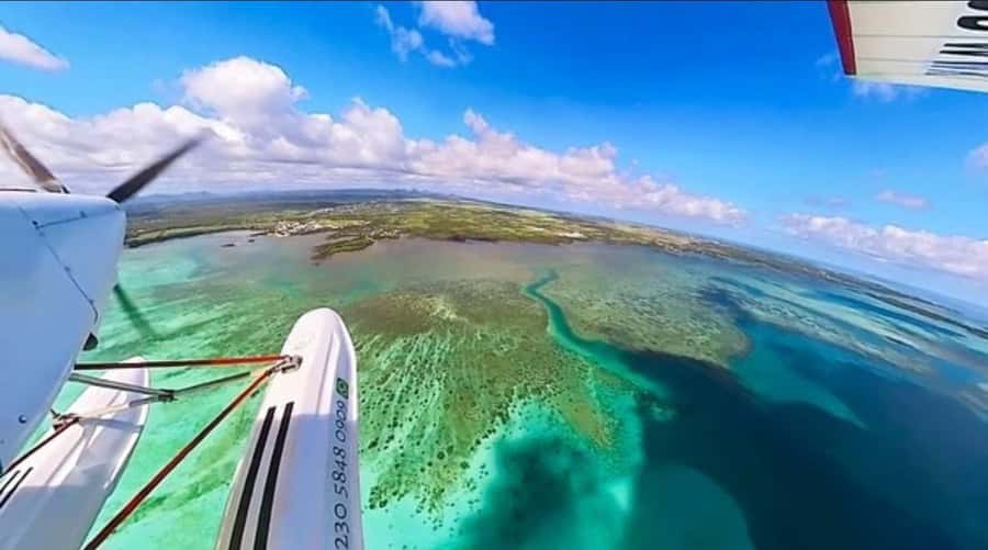 East Coast Mauritius Private Scenic Seaplane Tour - Île aux Cerfs from above