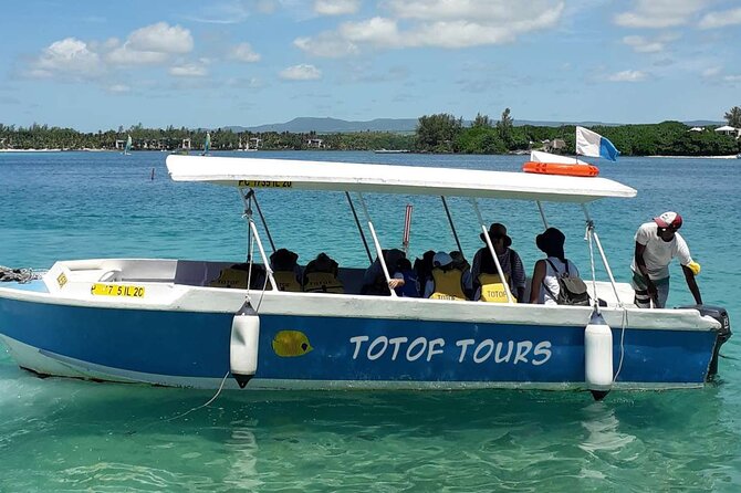 Exploring the Magnificent East of Mauritius: Full-day incl Blue Bay Marine Park - Pointe Canon supplies the broad southeast view
