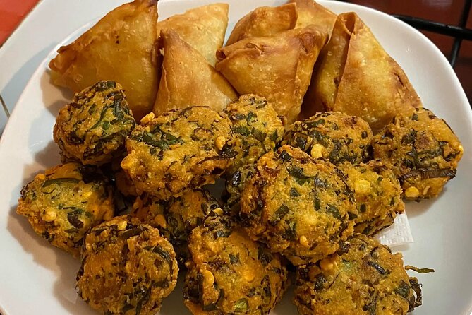 Food Tasting & Market Shopping: Private Guided Tour in PORT LOUIS - Chinatown and Champ de Mars
