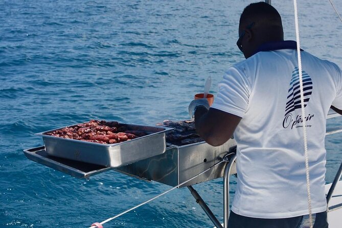 Full Day Catamaran Cruise on shared basis to Bénitiers Island - Who will enjoy this catamaran cruise most