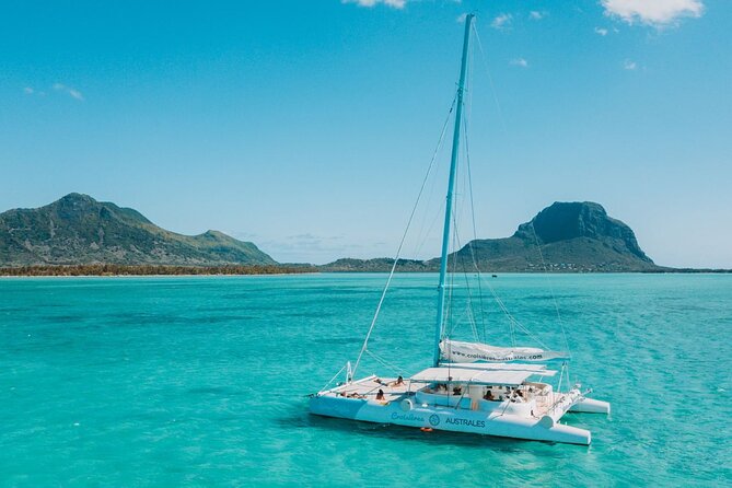 Full Day Catamaran Cruise - West Coast and Snorkeling Activity - Sailing along the Black River coast