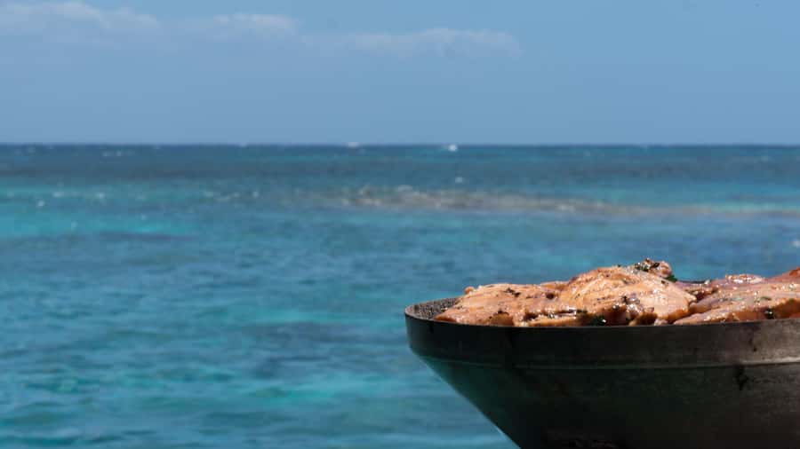 Full Day Catamaran Luxury Cruise to Northern Islands w Lunch - Setting out from Bain Boeuf at 09h45