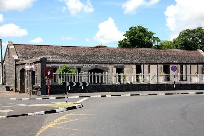 Full Day-Port-Louis Cultural Tour - Kwan Tee Pagoda near Les Salines