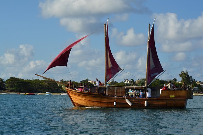 Full day private charter to ile aux cerfs including lunch with Sirene D'or - A private morning departure from Trou d’Eau Douce