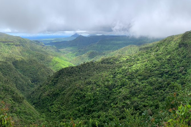 Full Day Private custom Tour with Drive-Guide in Mauritius - Heading south or along the west coast