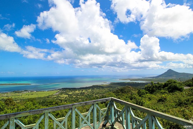 Full-Day Scenic South West Tour, ALL INCLUSIVE Day Trip, Private SUV Car, Guide - Alexandra Falls and the quiet side of Mauritius