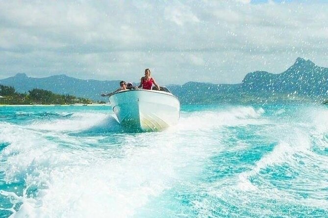 Full Day Shared Speed Boat in Ile Aux Cerfs Lunch & Transfer incl - Why the speedboat ride matters