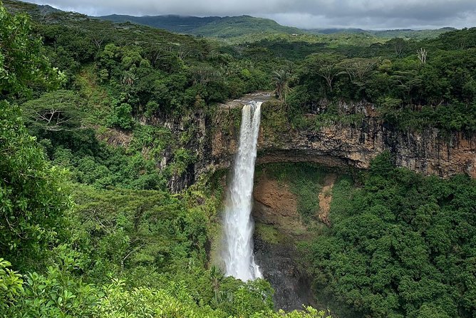 Full-Day Tour of South West Mauritius - Chamarel Waterfall is a quick but worthwhile stop