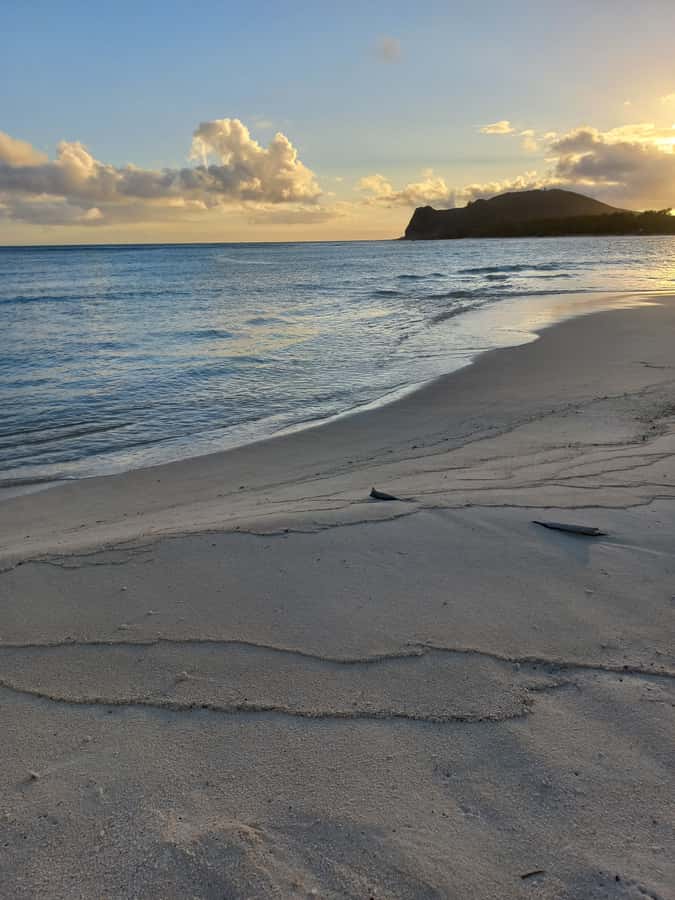 Grand Baie: Three Islands Private Boat Trip and Beach BBQ - Getting to Grand Baie Public Beach