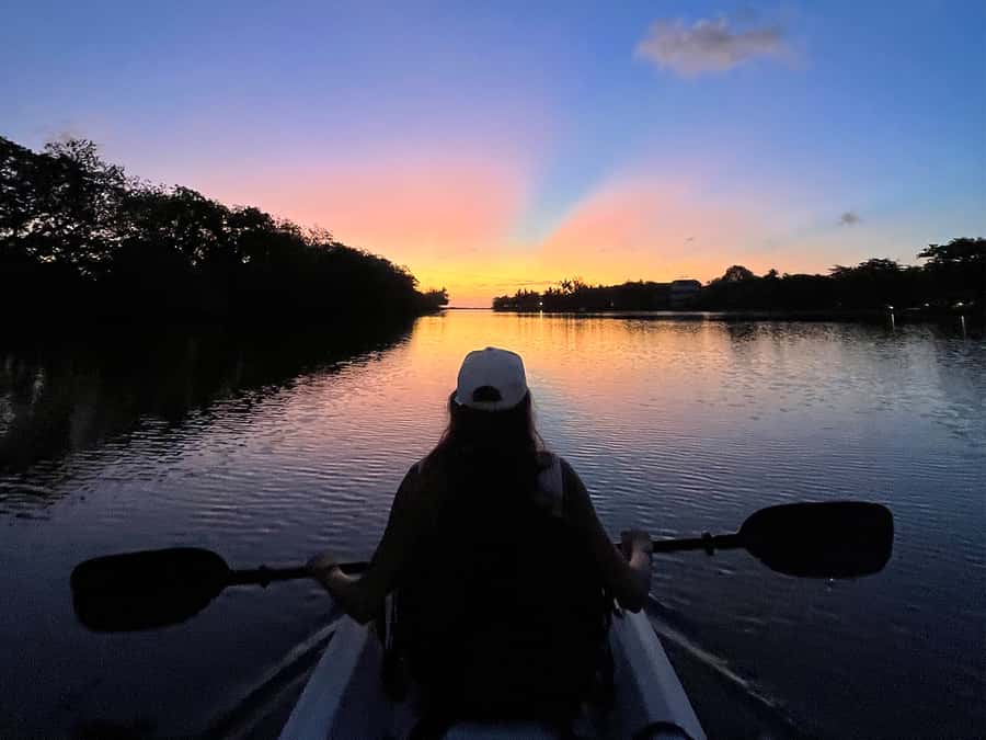 Guided Sundowner Kayak Tour - The first paddle: an easy start for beginners