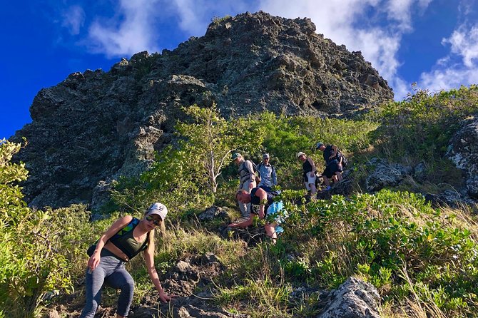 Hiking and Climbing UNESCO Le Morne Brabant - The climb: scrambling under close supervision