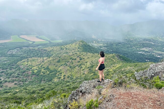 Hiking La Tourelle Mountain in Mauritius - The steady ascent to La Tourelle de Tamarin