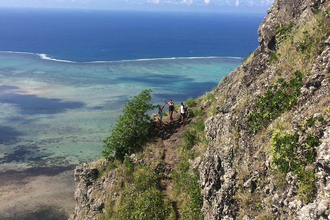 Hiking Le Morne Brabant - The upper route: where hiking becomes scrambling