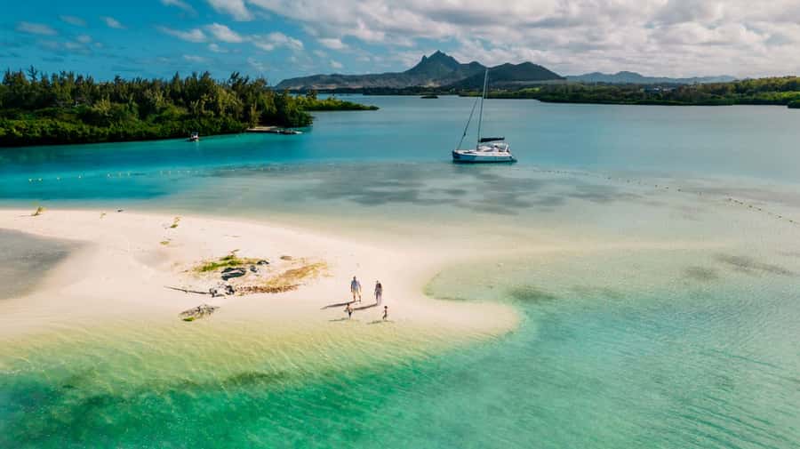 Ile Aux Cerfs: Catamaran Cruise, island, waterfalls, Lunch - Key points to know before you book