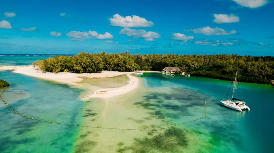 Ile Aux Cerfs: Catamaran Cruise, island, waterfalls, Lunch - Weather, tides, and what to pack
