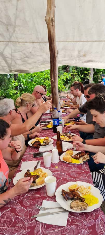 Ile aux Cerfs: Island & Waterfall Speedboat Tour with Lunch - Is $55 a fair price?