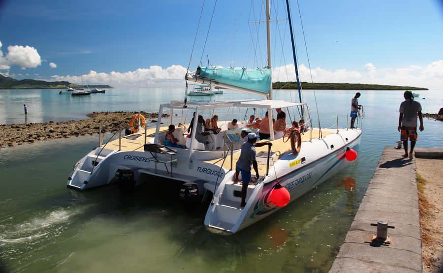 Ile aux Cerfs: The very best day by catamaran. - A full day on the south-east lagoon