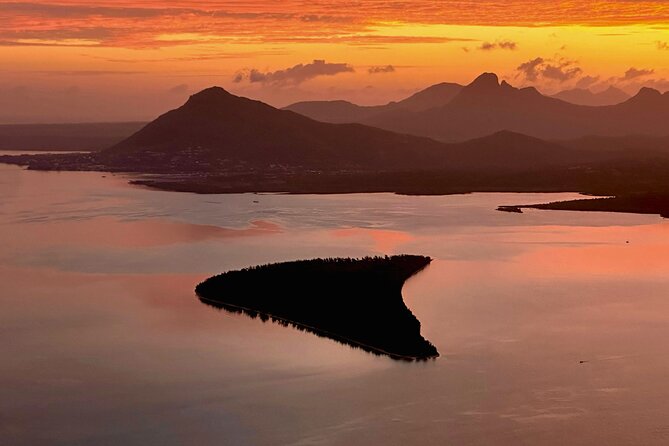 Le Morne Brabant Sunrise Hike - Why the guide changes the experience