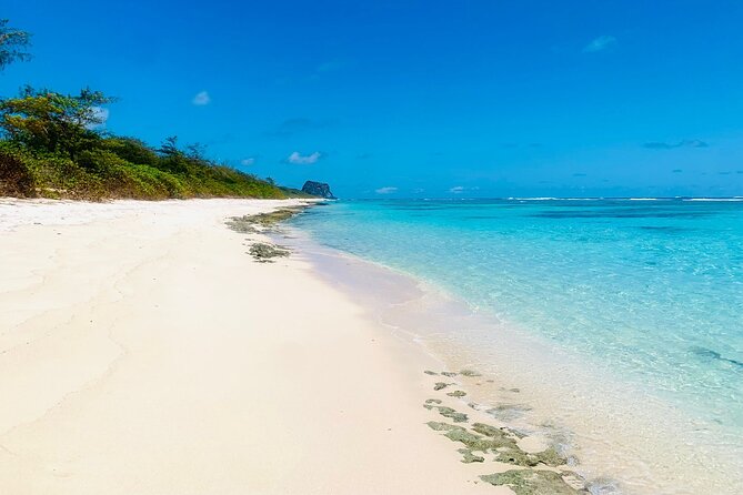 Mauritius 5-Day Private Excursion and Cruise - Flat and Gabriel Islands by Catamaran