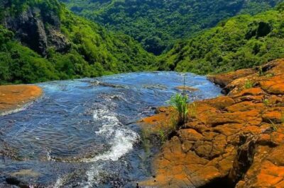 7 Waterfalls Hike with Lunch and Hotel Transfers