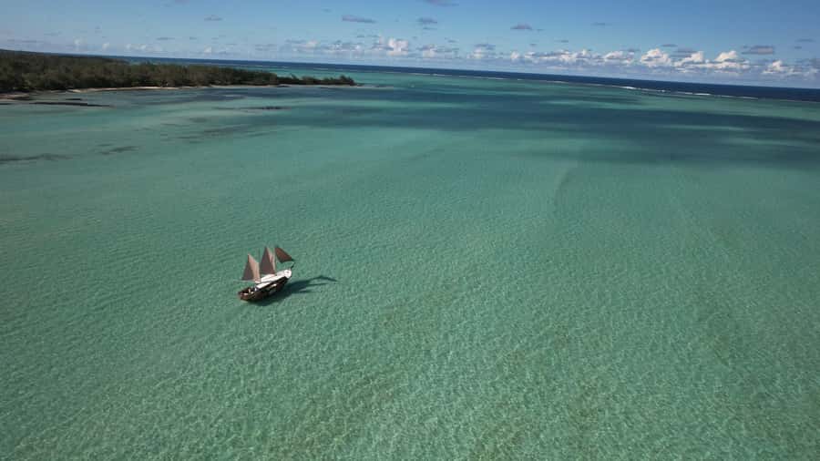 Mauritius: Boat trip to Ile aux Cerfs with Lunch/waterslide - Free time on white sand at Ile aux Cerfs