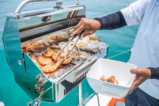 Mauritius Catamaran Cruise to Ile Aux Cerfs with BBQ Lunch - What the reviews reveal about the weak spots