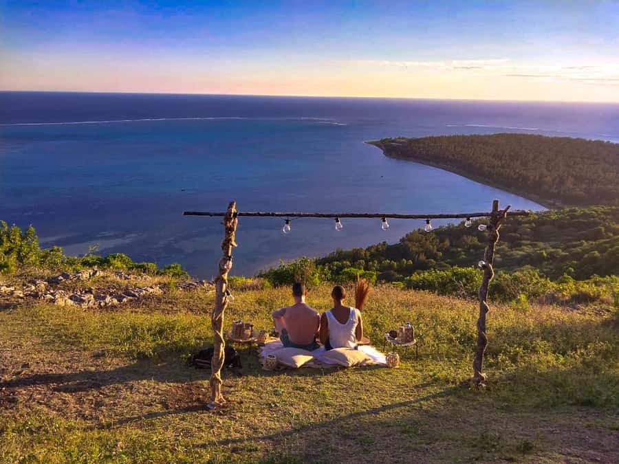Mauritius: Exclusive Le Morne Sunset Hike & Aperitivo - Walking back after dark
