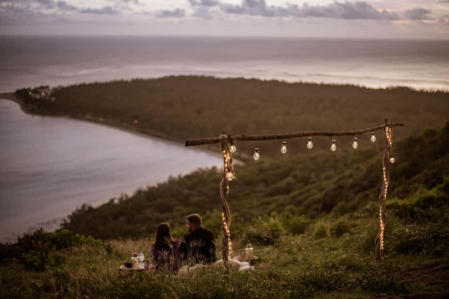 Mauritius: Exclusive Le Morne Sunset Hike & Aperitivo - Who should book this Le Morne experience