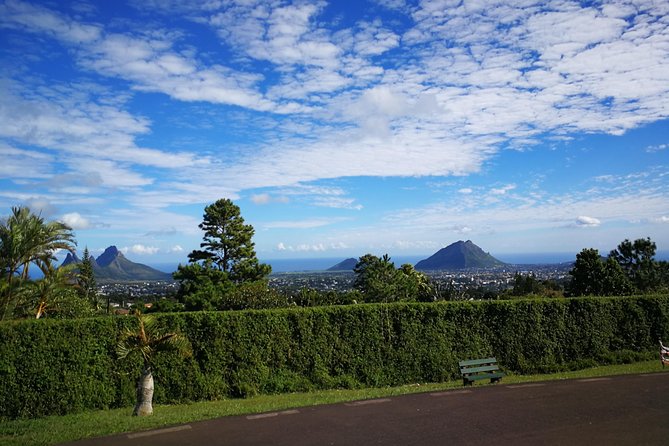 Mauritius Guided South Tour (Private) - What the guides add to the experience