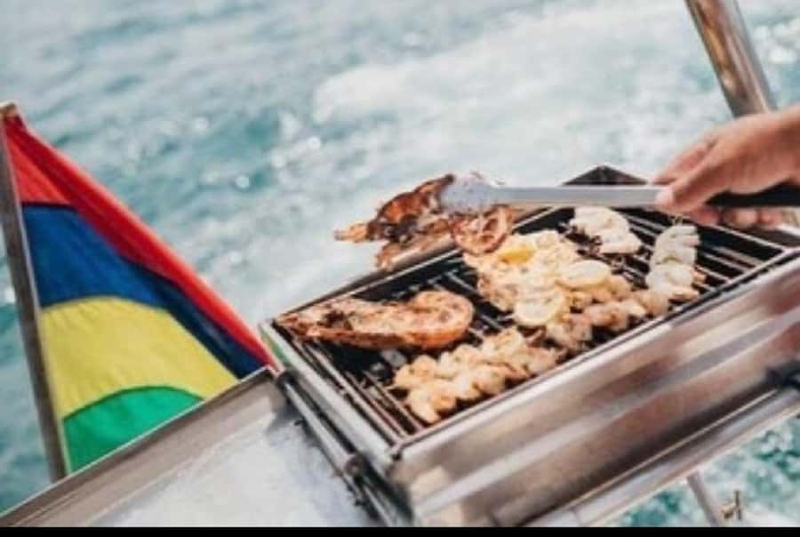 Mauritius: Ile Aux Cerfs Catamaran Cruise with Lunch - Who will enjoy this catamaran day?