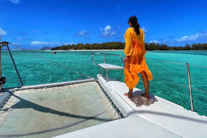 Mauritius: Ile Aux Cerfs Catamaran Tour with Lunch and Drinks - Is $70 good value for a full day?
