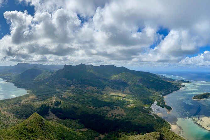 Mauritius: Le Morne: Intimate Hike Away from the Crowd - Key points to know before climbing Le Morne