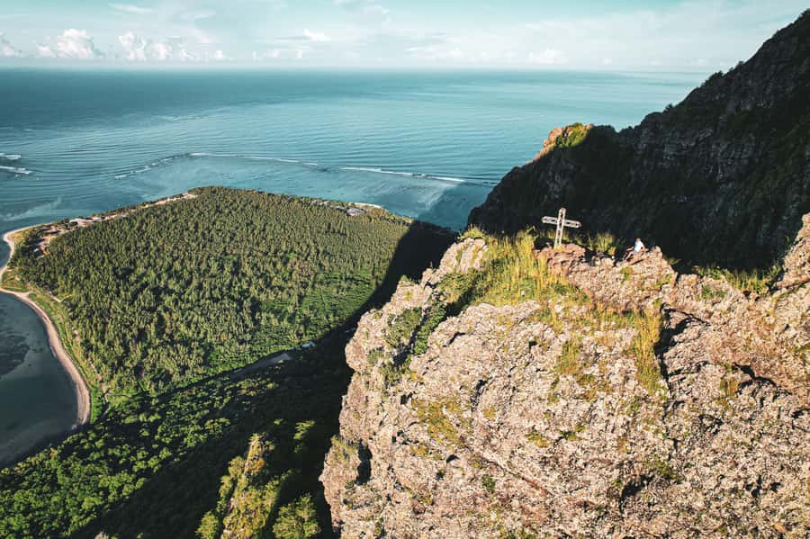 Mauritius: Le Morne Mountain Guided Sunrise Hike and Climb - Reaching the memorial cross at 470 meters