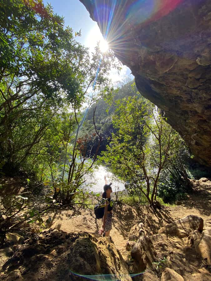 Mauritius Natirel : 7 cascades valley waterfall discovery - Tamarind Falls is a jungle hike, not a viewpoint stop